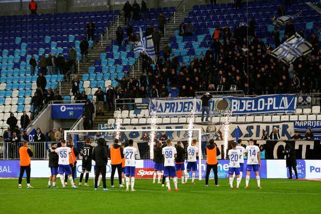 Da vam je netko na početku sezone rekao da će Osijek u današnju utakmicu s Lokomotivom ući kao posljednji u SuperSport HNL-u, kako biste reagirali?

📸Marin Franov/CROPIX