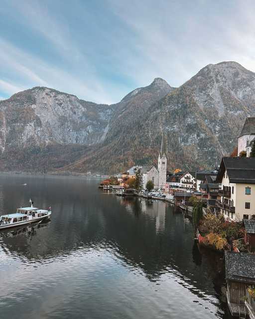 Hallstatt (bez snijega). 😍
@matea.miljan 
#travel #punkuferhr