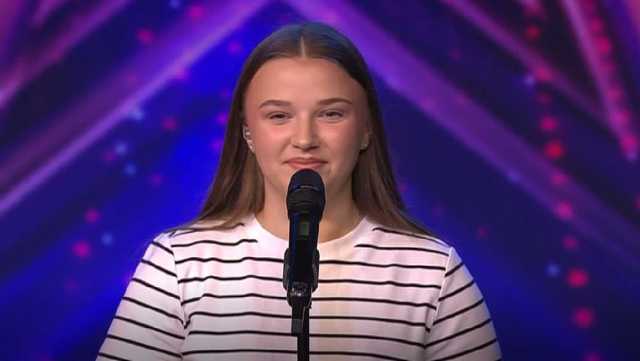 Pa kako je moguće da nitko ranije nije prepoznao njezin talent? Ova djevojka tvrdi: ''Rekli su mi da nemam sluha!'' 🤔#supertalent #showbuzz