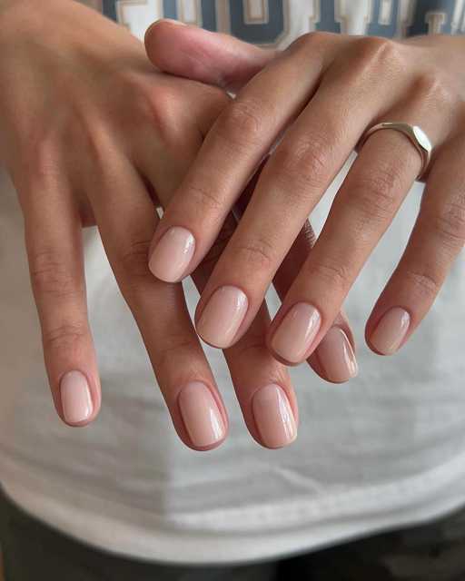 Danas samo nude. 💅 @sodaonmylips
#nude #nails #zadovoljnahr